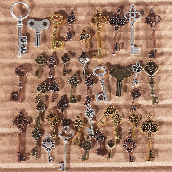 Vintage Metal Skeleton Key Pendants